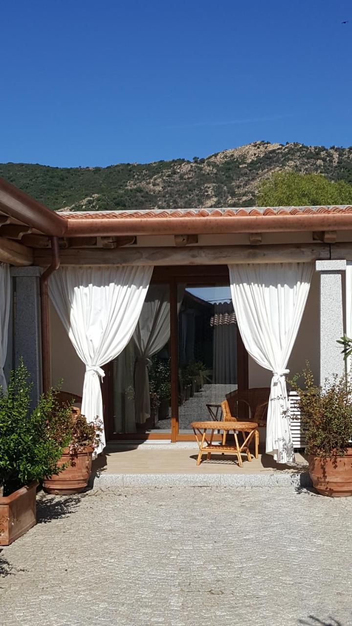 Case Vacanze Nioleo - Apartments And Pool Siniscola Exterior foto
